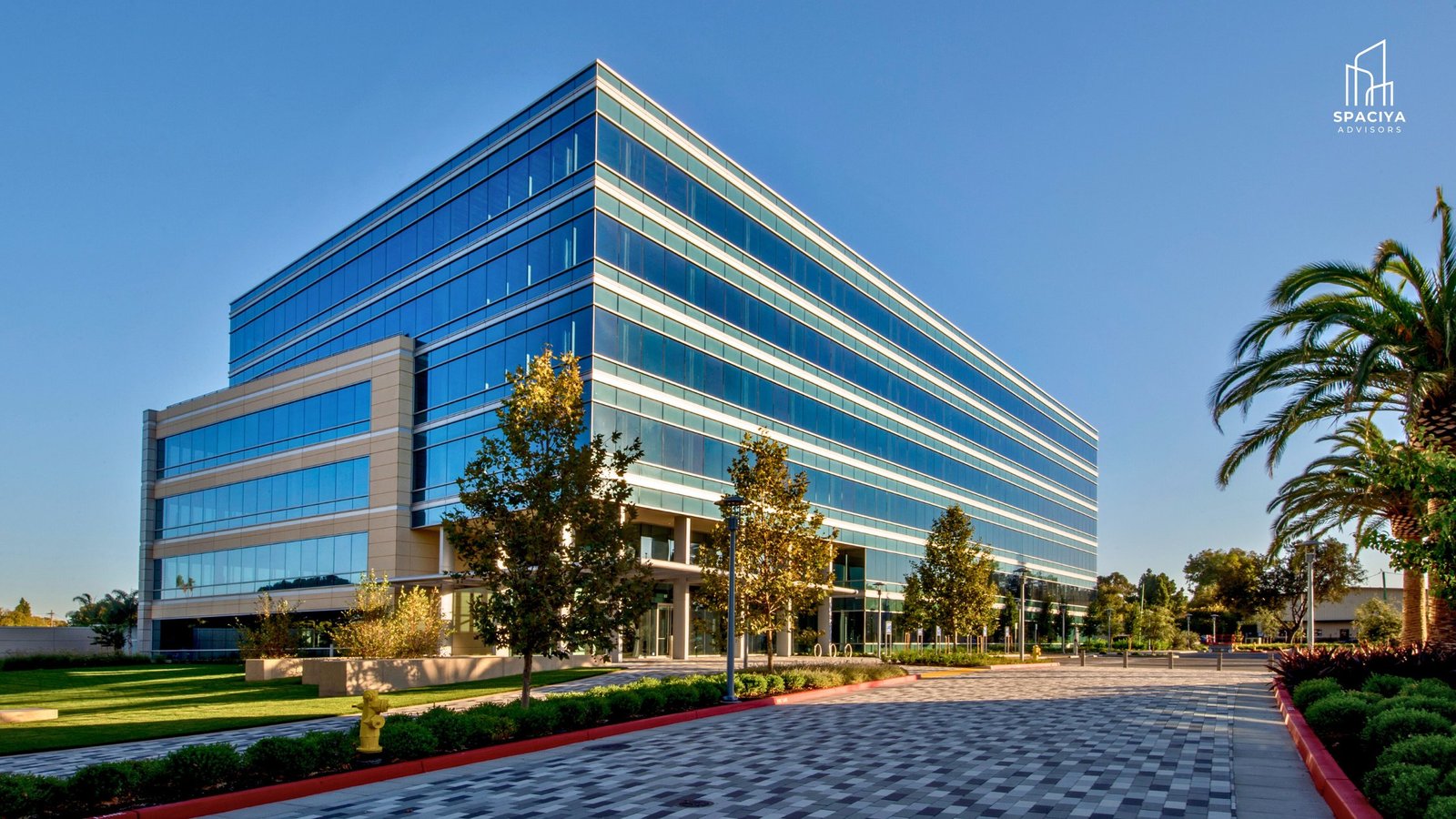 5 Things Business Owners Must Know Before Leasing an Office in Noida